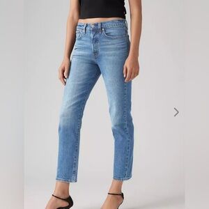 Levi’s Wedgie Straight Jean Women’s Blue Denim Button Fly  Size 31